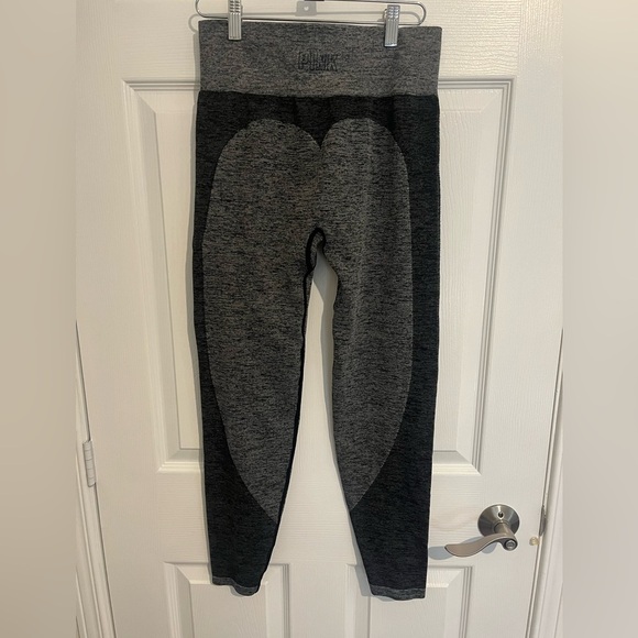 Victoria Secret Pink Grey Black Seamless Athletic Leggings Gym Workout Medium - Picture 4 of 5